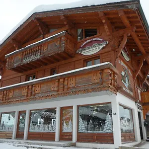 Chalet Hotel Aiguille Blanche Logis 2*, Les Gets France